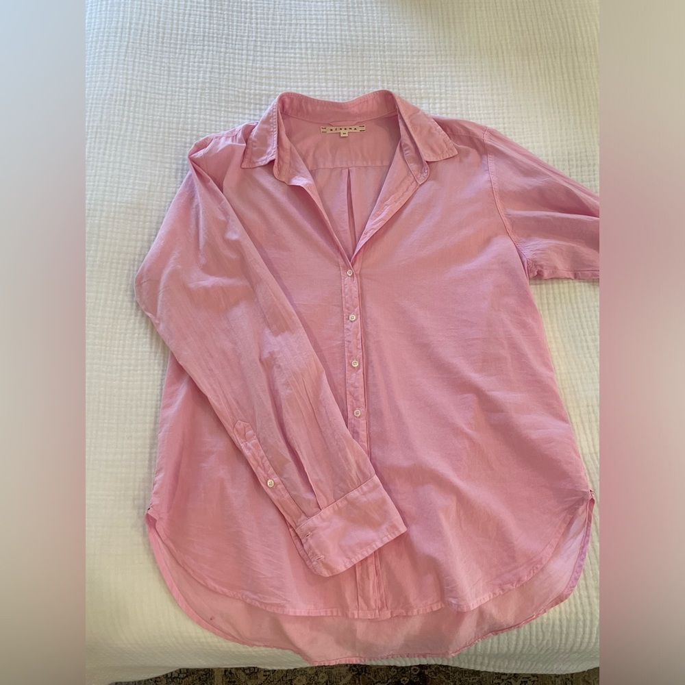 Xirena pink button down, size medium. Never been worn.